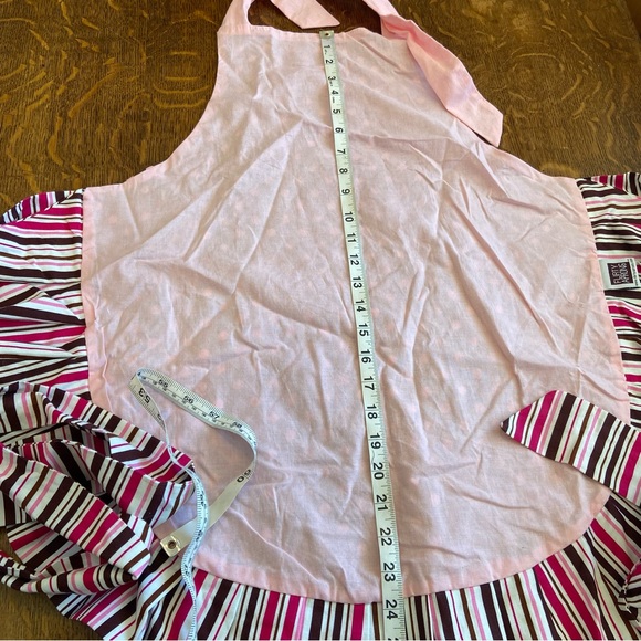 FLIRTY APRONS RETRO LOOK PINK POLKA DOT CANDY STRIPE RUFFLE APRON - Picture 14 of 16